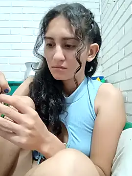 valeriaswang Lucas online show from 12.02.25