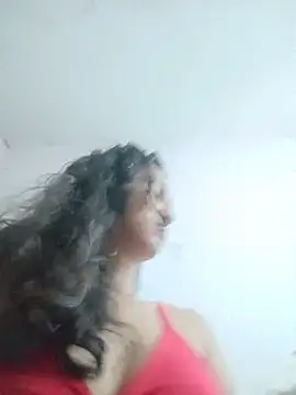 valeriaswang Lucas online show from 02.05.26