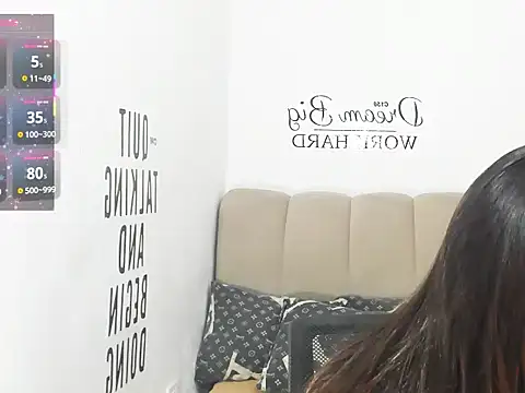 Trixie Mattel21 online show from 03.12.26