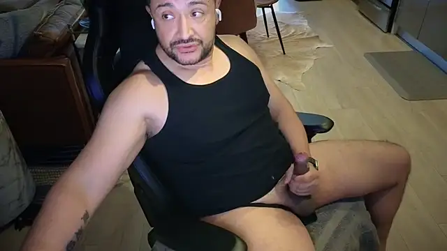 HungandThickLatin online show from 11.20.25