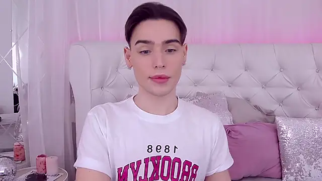 RobbyCharming online show from 01.19.25