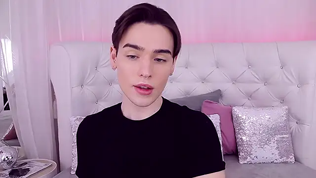 RobbyCharming online show from 02.28.25