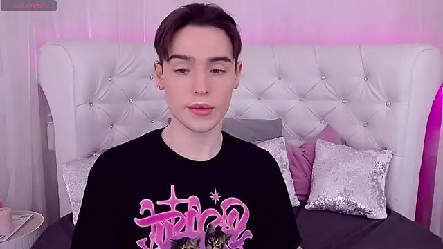 RobbyCharming online show from 03.22.25