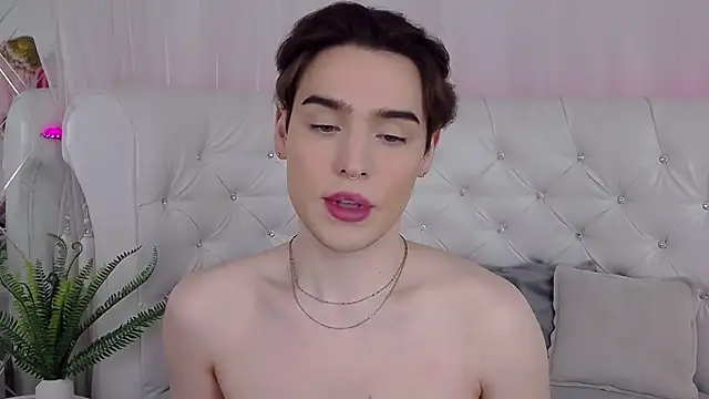 Snapshot of RobbyCharming chatting on 04.18.26 RobbyCharming online show from 04.18.26
