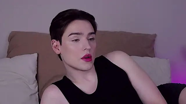 Snapshot of RobbyCharming chatting on 06.27.26 RobbyCharming online show from 06.27.26