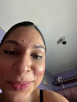 Snapshot of charlotte_stevenss_ chatting on 12.29.24 charlotte stevenss online show from 12.29.24