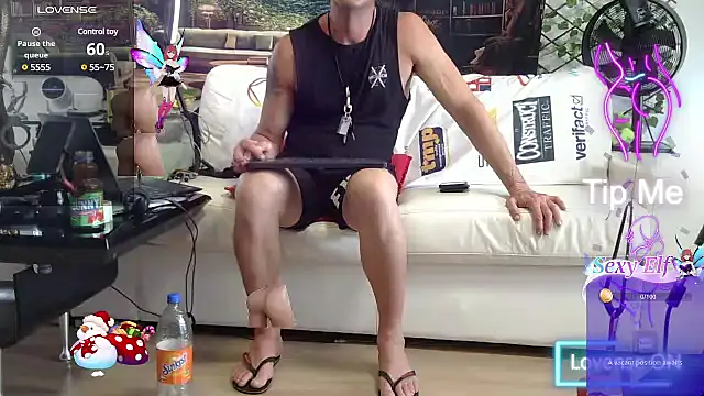 Snapshot of OSIRlS chatting on 02.02.25 OSIRlS online show from 02.02.25