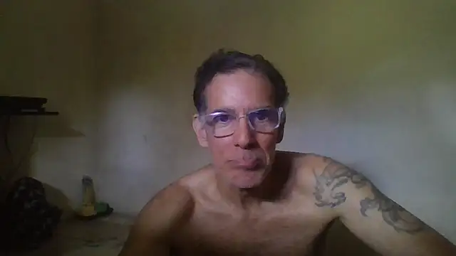 Snapshot of CaptainFox chatting on 07.24.26 CaptainFox online show from 07.24.26
