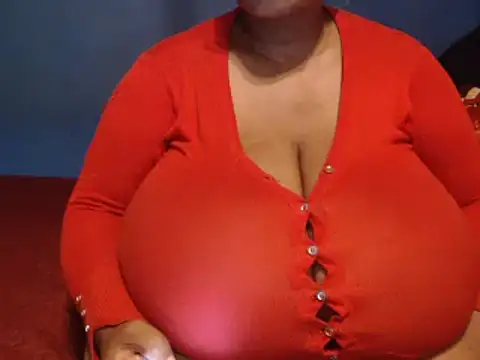 Snapshot of CUTEFIRMMELONSS chatting on 01.28.25 CUTEFIRMMELONSS online show from 01.28.25