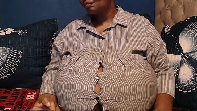 CUTEFIRMMELONSS online show from 02.22.26