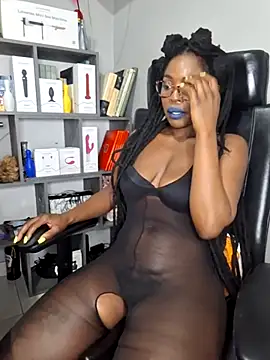 Snapshot of Shaniko89 chatting on 03.15.25 Shaniko89 online show from 03.15.25