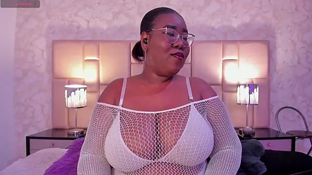 Snapshot of Darnellqueen chatting on 02.03.25 Darnellqueen online show from 02.03.25
