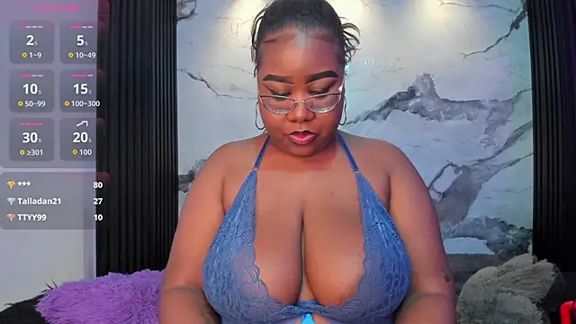 Snapshot of Darnellqueen chatting on 04.17.26 Darnellqueen online show from 04.17.26