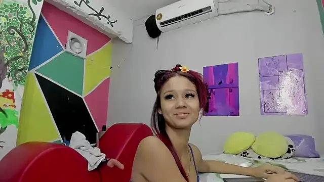 Snapshot of MarianaManzur chatting on 01.23.25 MarianaManzur online show from 01.23.25