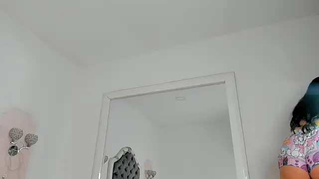 Snapshot of Valentina_Ross_ chatting on 02.20.26 Valentina Ross online show from 02.20.26