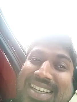 Snapshot of Driver-naru chatting on 04.28.26 Driver-naru online show from 04.28.26
