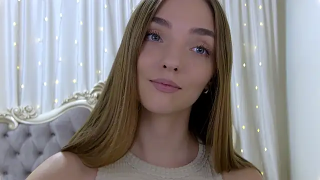 VirginieCruz online show from 01.23.25