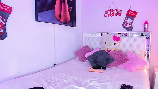 Snapshot of Candace_Hill1 chatting on 12.14.24 Candace Hill1 online show from 12.14.24