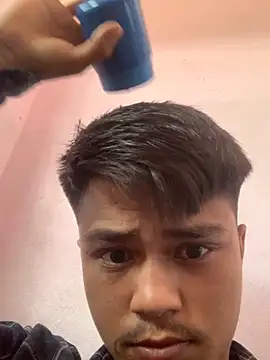 Hullax online show from 11.05.25