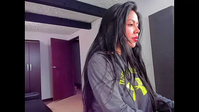 Snapshot of leah_passion chatting on 03.14.25 leah passion online show from 03.14.25