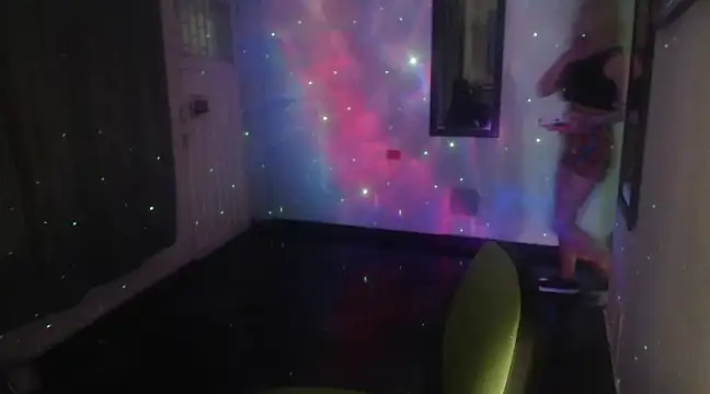 Snapshot of Sophi-tayson chatting on 12.05.24 Sophi-tayson online show from 12.05.24