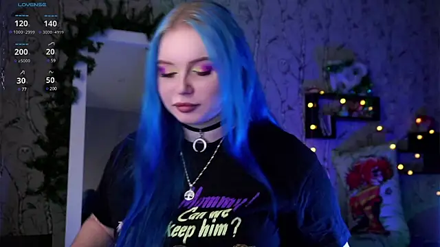 Moon Valkyrie online show from 01.08.25