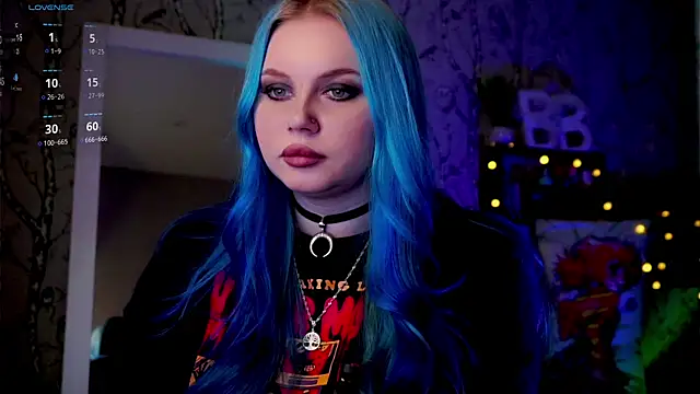 Moon Valkyrie online show from 02.07.25