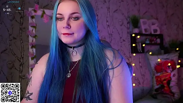 Moon Valkyrie online show from 02.28.25