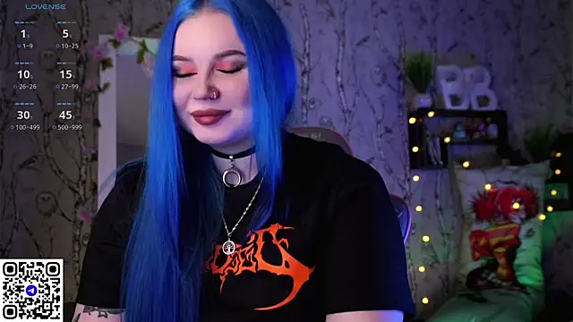 Moon Valkyrie online show from 03.17.25