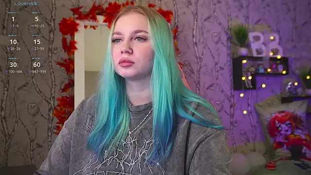 Moon Valkyrie online show from 09.24.25