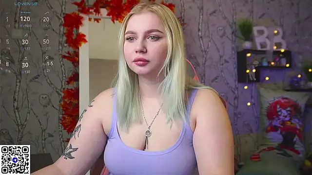 Moon Valkyrie online show from 10.17.25