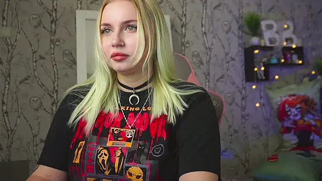 Moon Valkyrie online show from 02.03.26