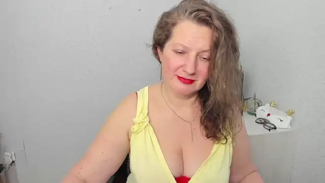 Snapshot of AriaTasty chatting on 01.14.25 AriaTasty online show from 01.14.25