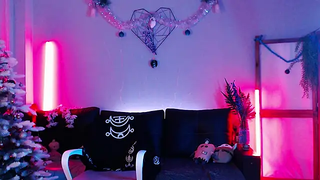 Wildorchid  online show from 01.12.25