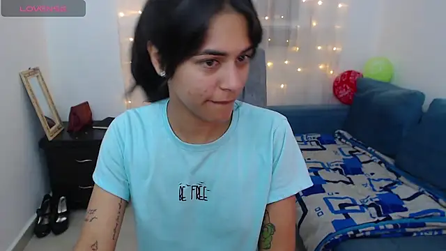 Snapshot of imSophia chatting on 04.04.26 imSophia online show from 04.04.26