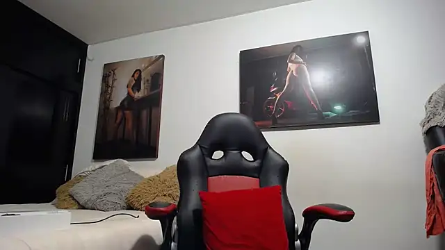 Snapshot of sharoon_cheerry chatting on 02.27.26 sharoon cheerry online show from 02.27.26