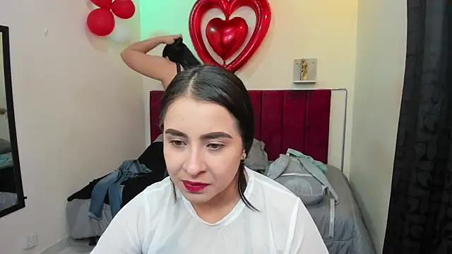 Snapshot of Afrodita-hott chatting on 02.18.25 Afrodita-hott online show from 02.18.25