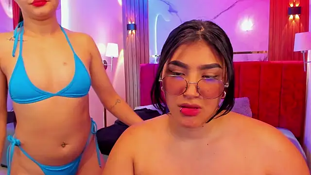 Snapshot of Afrodita-hott chatting on 10.10.25 Afrodita-hott online show from 10.10.25