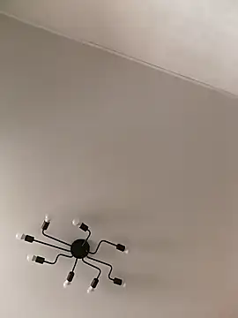 Snapshot of Lovers__Annn chatting on 02.16.25 Lovers Annn online show from 02.16.25