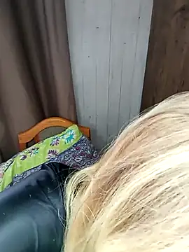 Snapshot of Lovers__Annn chatting on 09.13.25 Lovers Annn online show from 09.13.25