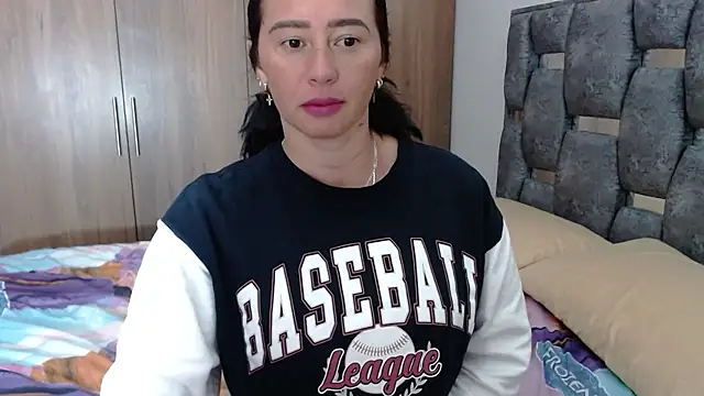 Snapshot of sara_hott_1 chatting on 01.23.25 sara hott 1 online show from 01.23.25