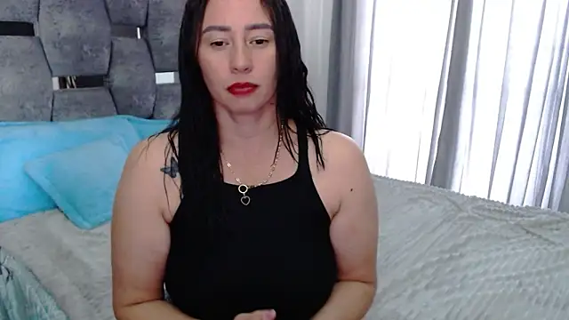 Snapshot of sara_hott_1 chatting on 09.21.25 sara hott 1 online show from 09.21.25