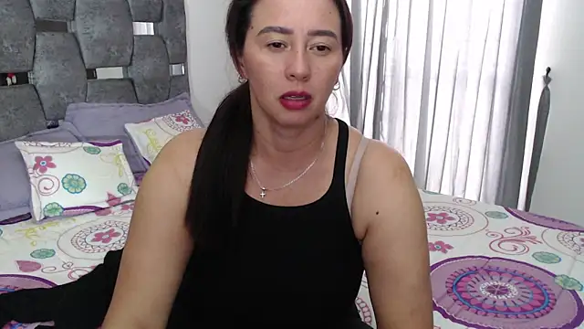 sara hott 1 online show from 02.20.26