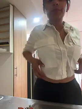 J loren online show from 04.09.26