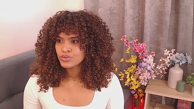 Snapshot of Amelia_bss chatting on 05.21.26 Amelia bss online show from 05.21.26