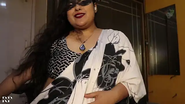 Snapshot of AgniPriya chatting on 02.05.25 AgniPriya online show from 02.05.25