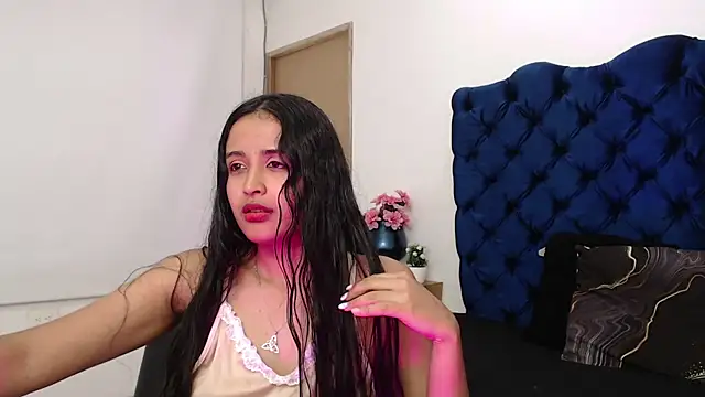 Snapshot of Lili666_ chatting on 10.17.25 Lili666  online show from 10.17.25