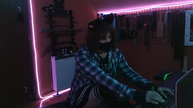 Snapshot of Ginny-the-bdsm-nympho chatting on 01.15.26 Ginny-the-bdsm-nympho online show from 01.15.26