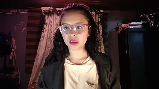 Snapshot of Hathorlove chatting on 02.02.26 Hathorlove online show from 02.02.26