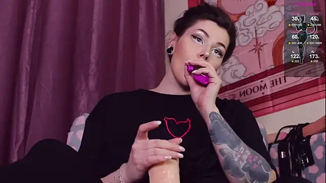 Luna Blake online show from 02.15.25